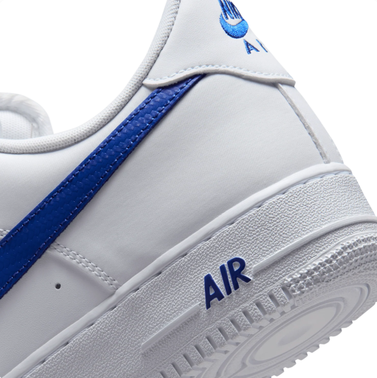 Nike Low-Top Sneakers - White & Royal Blue