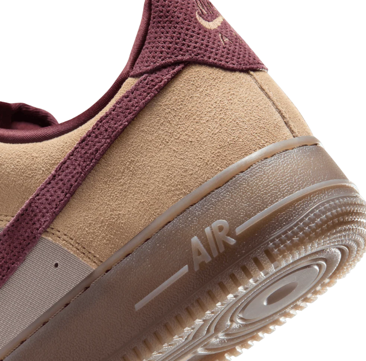 Nike Low-Top Sneakers - Tan & Burgundy with Brown Sole