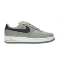 Nike Low-Top Sneakers - Grey & Black