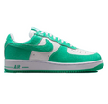 Nike Low-Top Sneakers - Green & White Textured