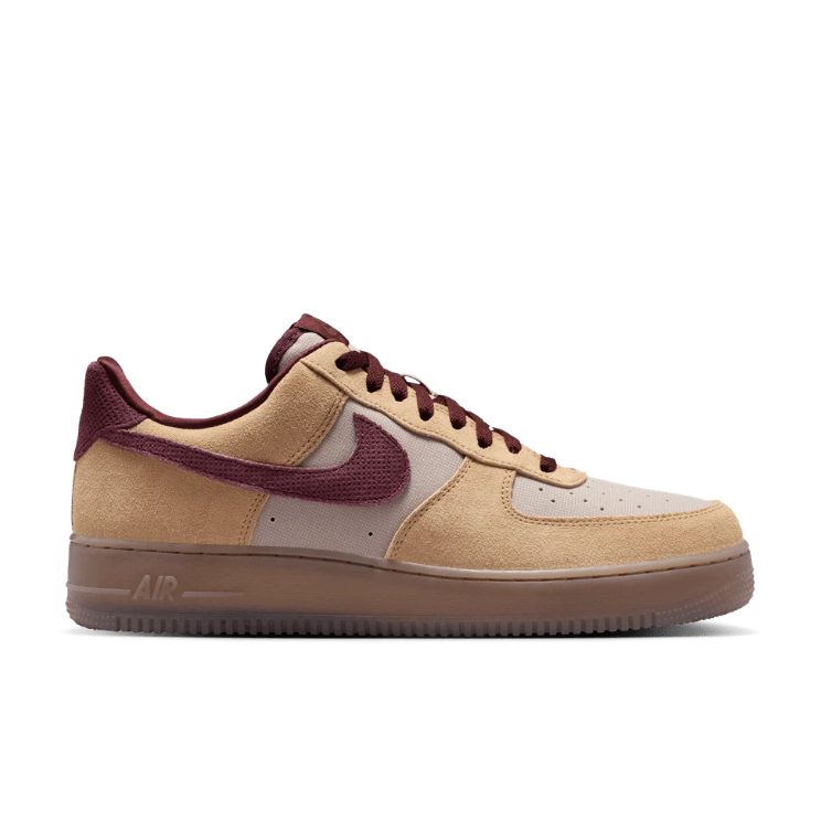 Nike Low-Top Sneakers - Tan & Burgundy with Brown Sole