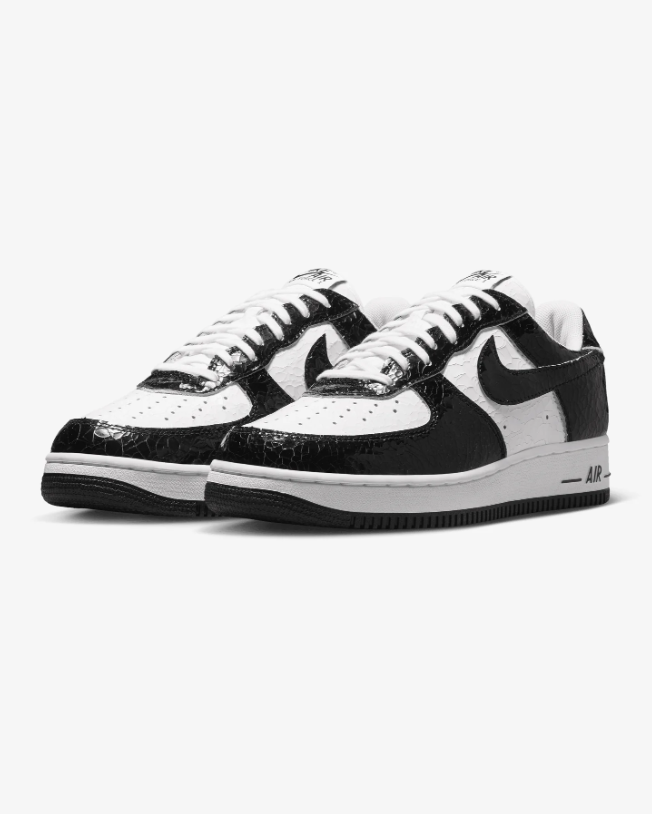 Nike Low-Top Sneakers - Black & White Crackle Finish