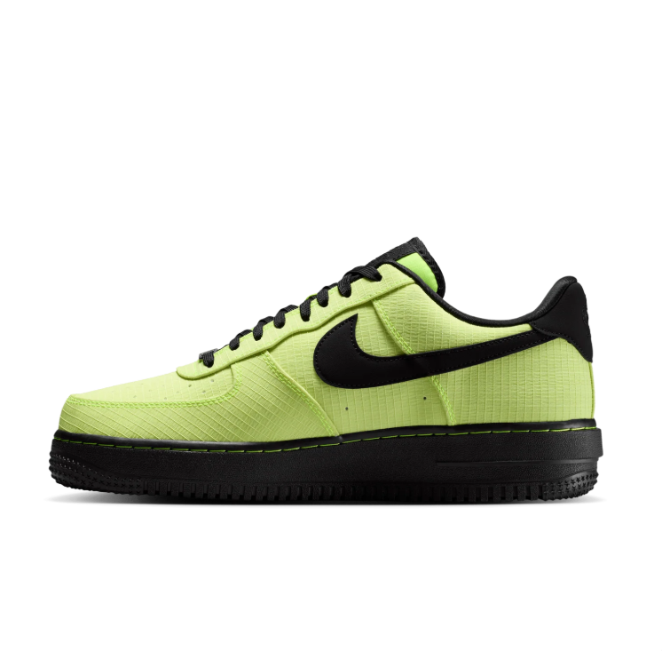 Nike Low-Top Sneakers - Neon Lime & Black