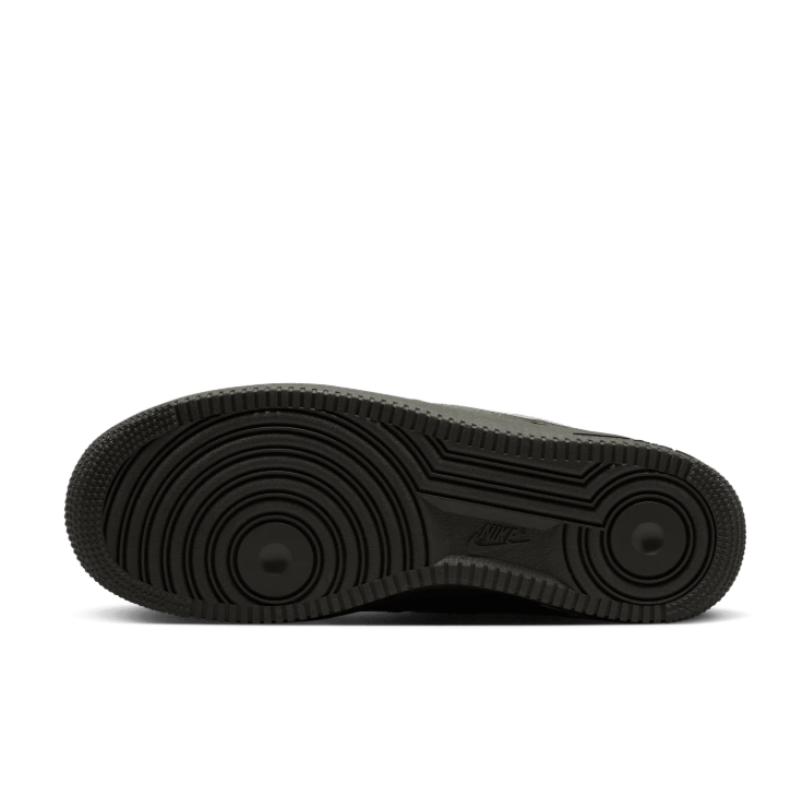Nike Low-Top Sneakers - Charcoal & Light Grey
