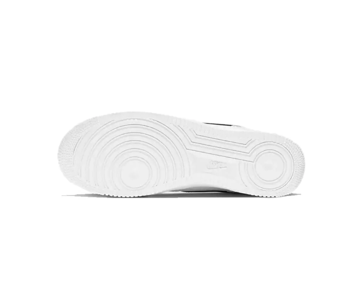 Nike Low-Top Sneakers - White & Black