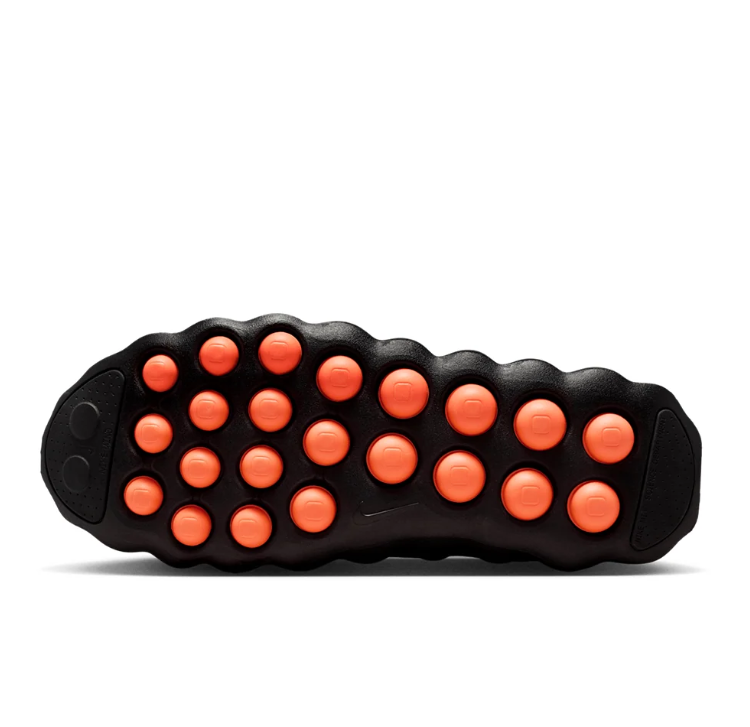 Nike Low-Top Sneakers - Black & Orange Pod Sole