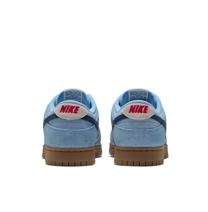 Nike Low-Top Sneakers - Light Blue & Navy with Gum Sole