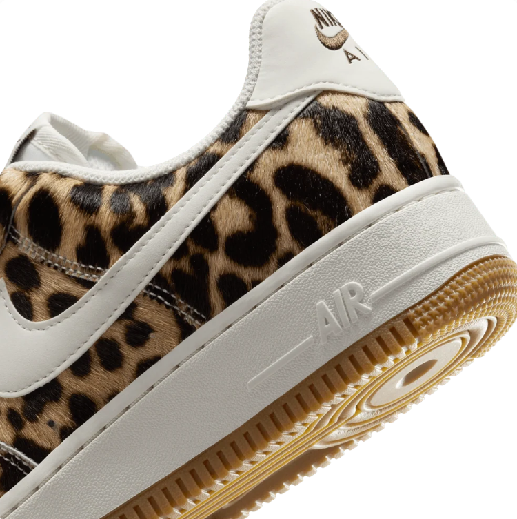 Nike Low-Top Sneakers - Leopard Print & Gum Sole