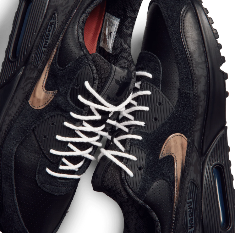 Nike Low-Top Sneakers - Black & Bronze with Cream Laces