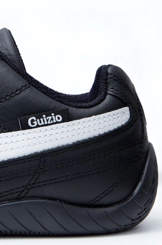 Puma Low-Top Sneakers - Black & White