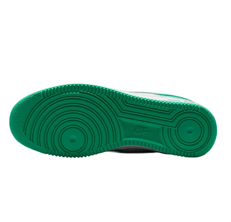 Nike Low-Top Sneakers - Green & White Textured