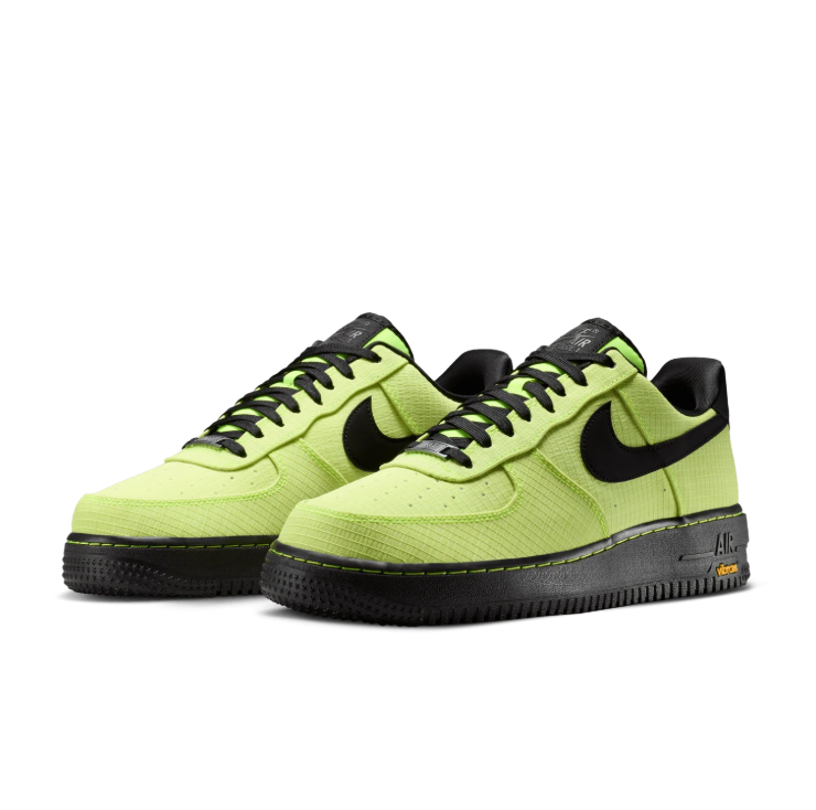 Nike Low-Top Sneakers - Neon Lime & Black