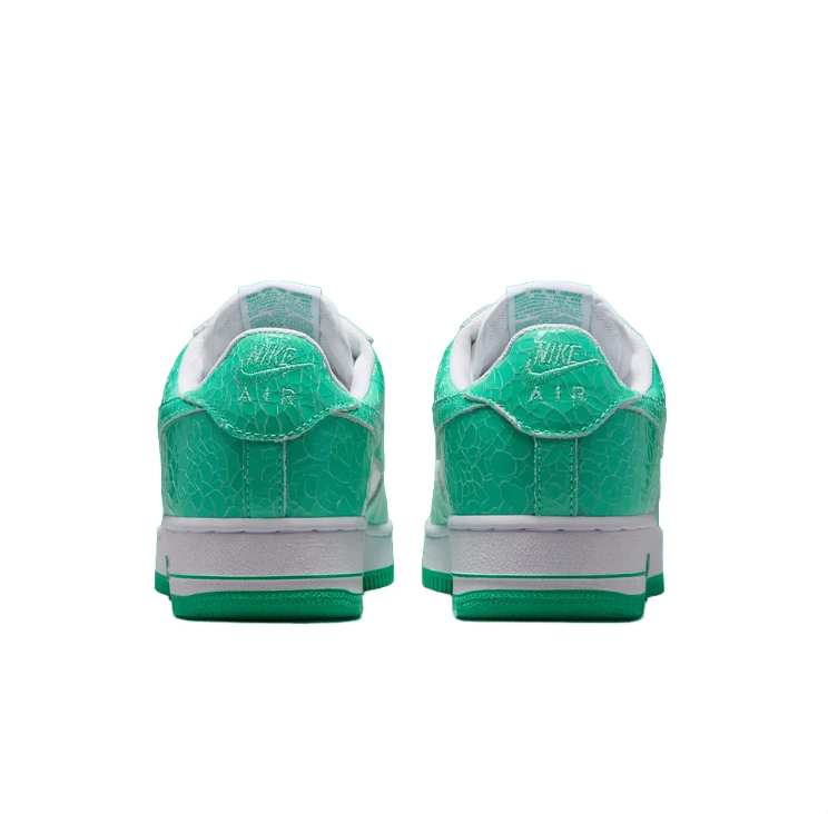 Nike Low-Top Sneakers - Green & White Textured