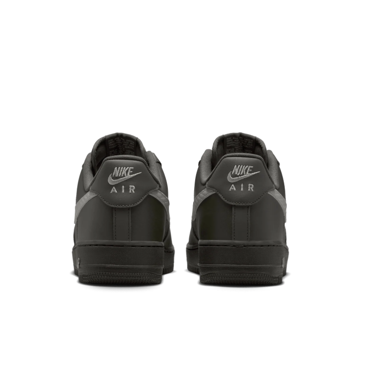Nike Low-Top Sneakers - Charcoal & Light Grey