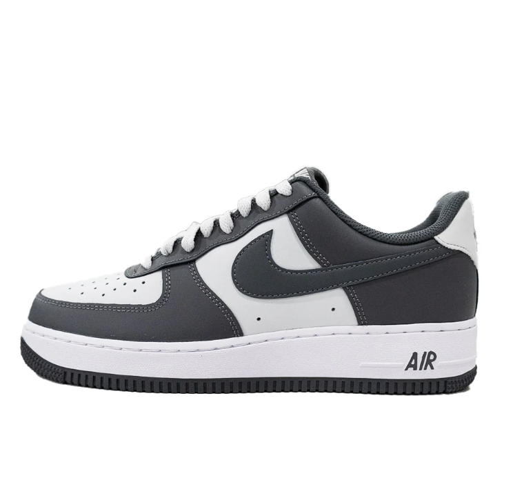 Nike Low-Top Sneakers - Charcoal & White