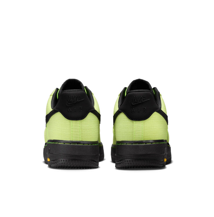 Nike Low-Top Sneakers - Neon Lime & Black